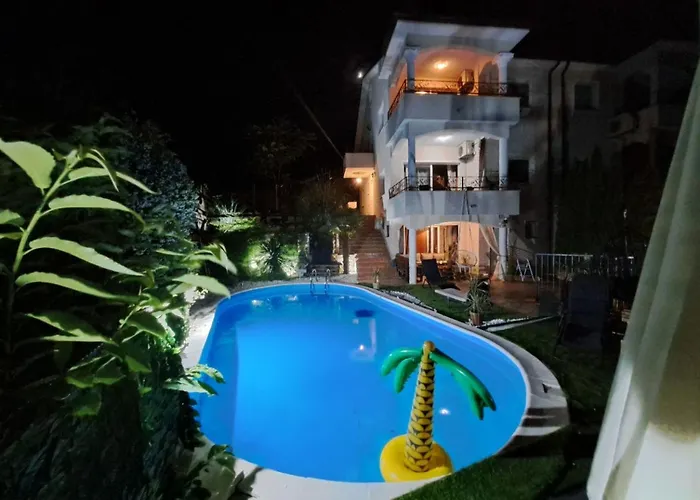 Wunderschoene Luxus-familienvilla Emily By Interhome * Lovran