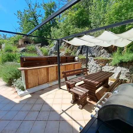 Vikendica Wunderschoene Luxus-familienvilla Emily By Interhome