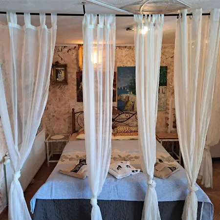 Wunderschoene Luxus-familienvilla Emily By Interhome *