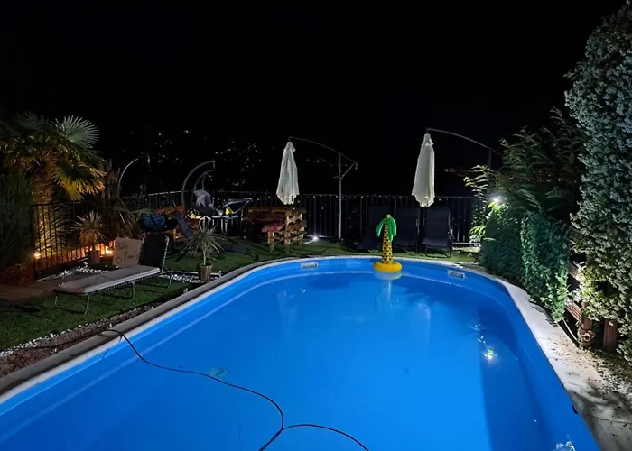 Wunderschoene Luxus-familienvilla Emily By Interhome Casa vacanze *